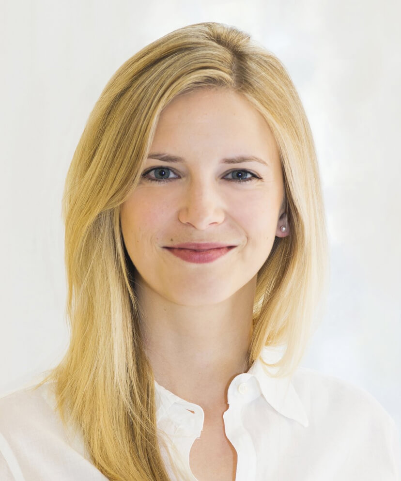 Dr. Lucia Holan